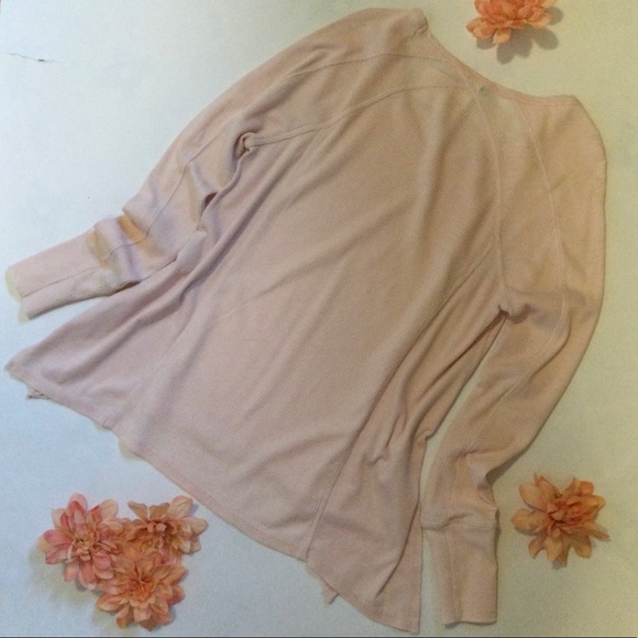 Green Tee Yoga Top - Picture 5 of 5